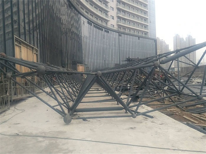 和平万豪酒店雨棚网架